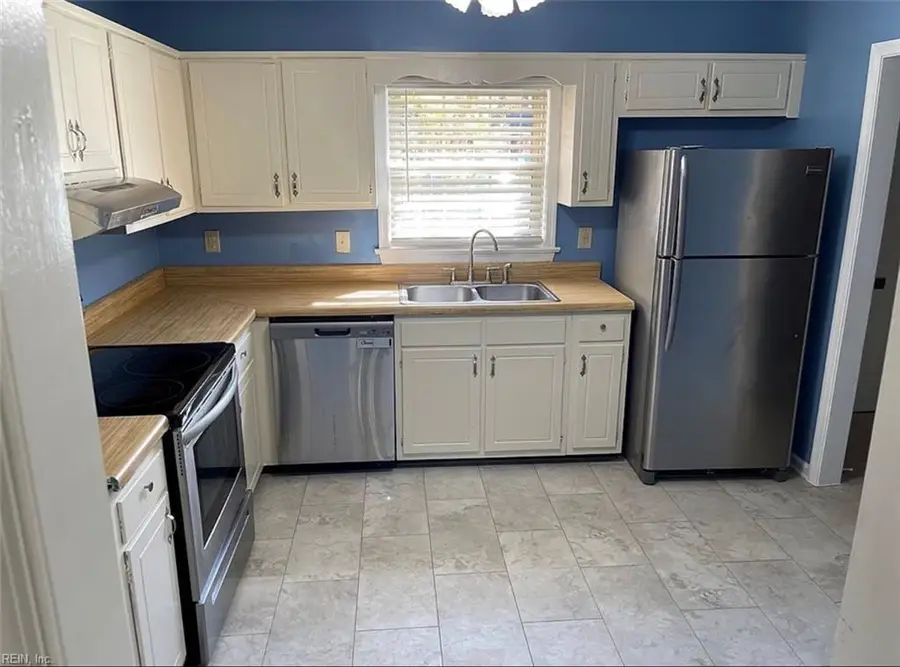 221 Bailiff Court #B, Newport News, VA 23608 - #3
