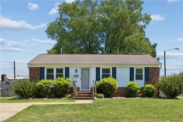 2 Pavilion Place, Hampton, VA 23664