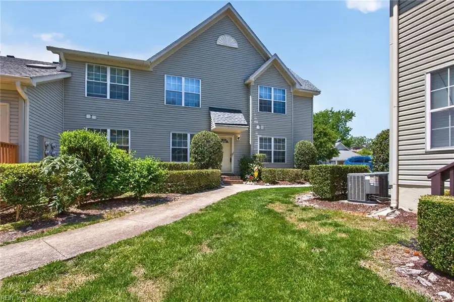 300 London Pointe Court, Virginia Beach, VA 23454 - #3