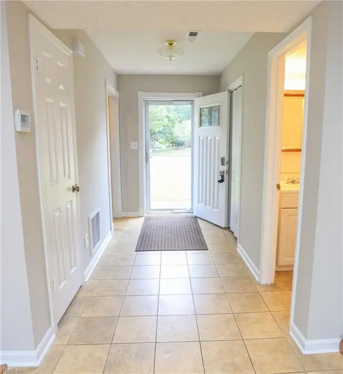 5336 Angus Drive, Virginia Beach, VA 23464 - #2