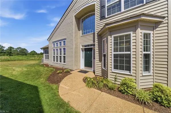 562 Dunning Lane, Chesapeake, VA 23323