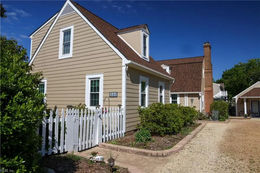 220 Church Street, Yorktown, VA 23690 - #2