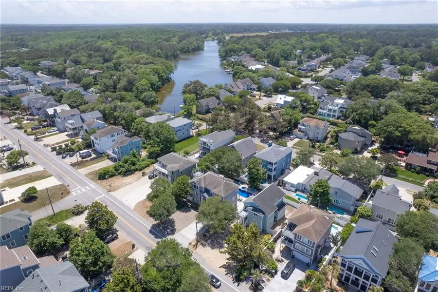 628 Surfside Ave, Virginia Beach, VA 23451 - #3