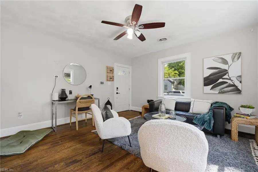 3715 Essex Circle, Norfolk, VA 23513 - #3