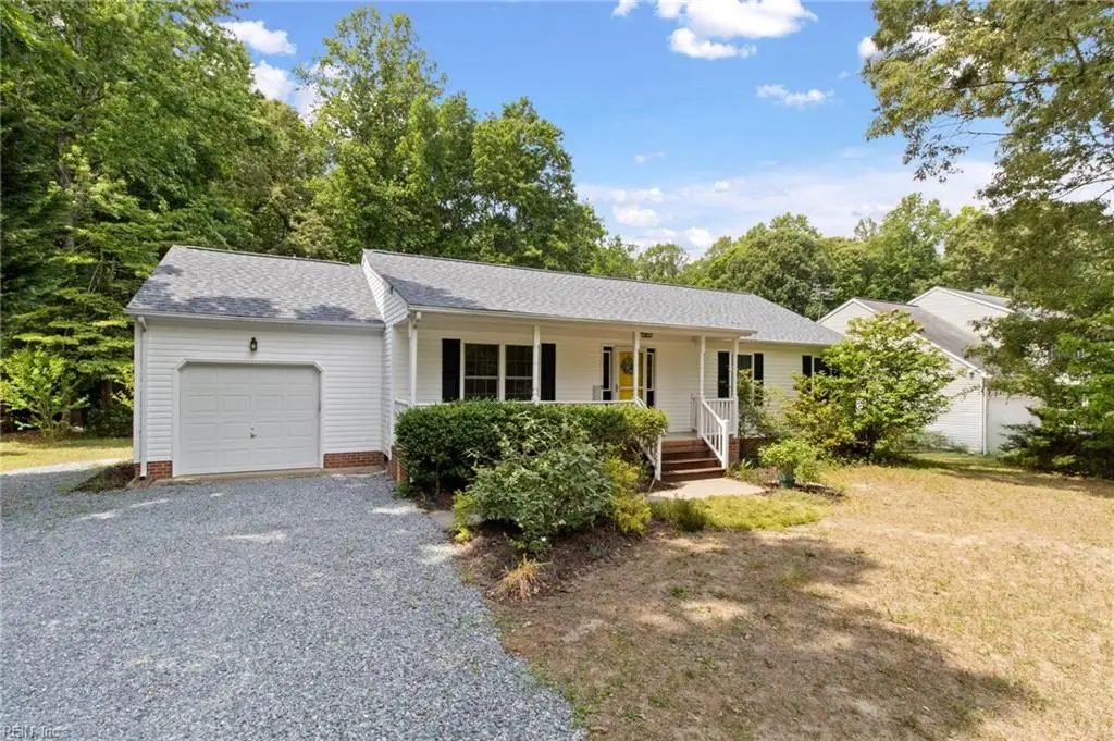 7383 Founders Mill Way E, Gloucester, VA 23061 - #1