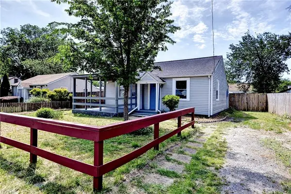 27 Crestwood Circle, Hampton, VA 23669