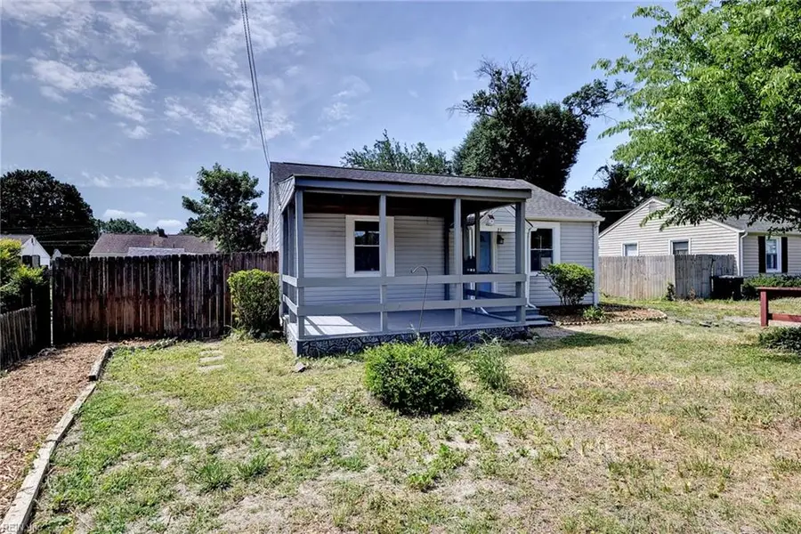 27 Crestwood Circle, Hampton, VA 23669 - #3
