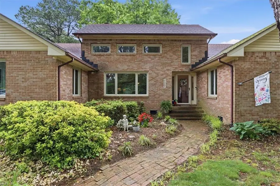 5204 Lake Shores Road, Virginia Beach, VA 23455 - #2