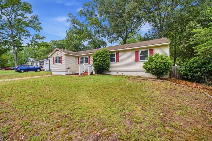 218 Collins Drive, Newport News, VA 23601 - #2