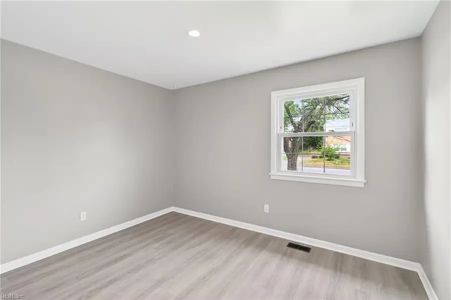 710 S Fallon Court, Hampton, VA 23661 - #3