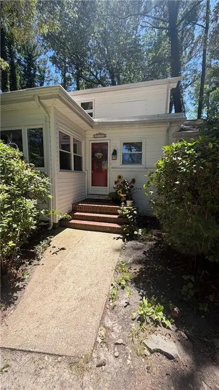 1137 Inland Road, Chesapeake, VA 23322 - #2