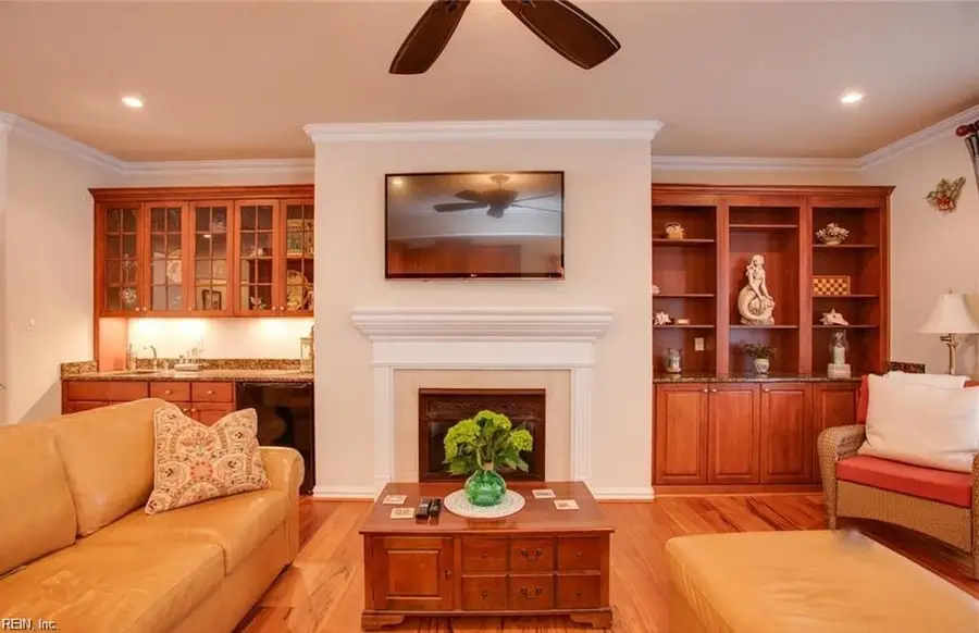 1032 Horton Place, Virginia Beach, VA 23454 - #2