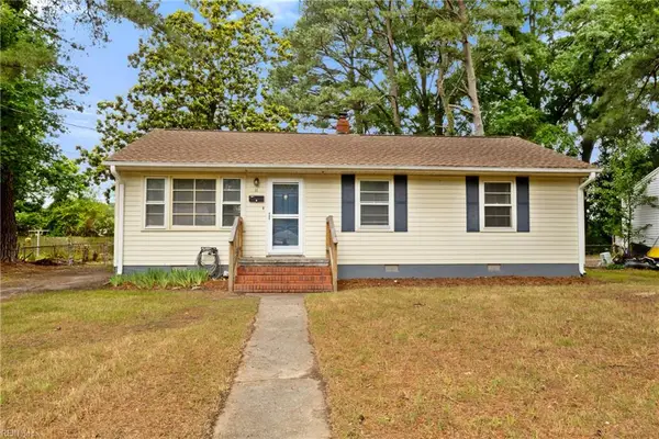 11 Gay Drive, Newport News, VA 23606