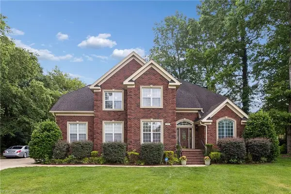 915 Shelter Rock Lane, Chesapeake, VA 23322