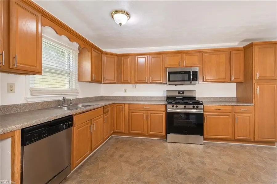 480 Richneck Road, Newport News, VA 23608 - #2