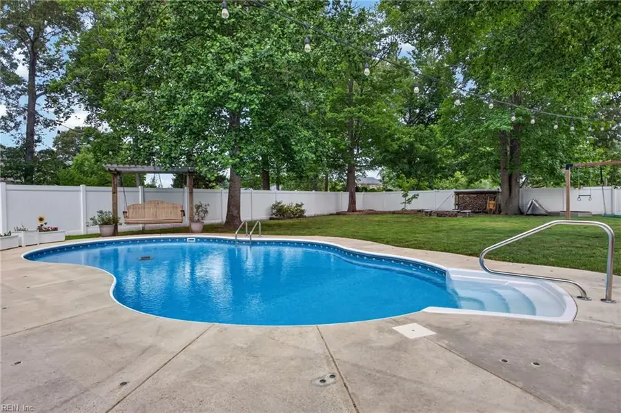 605 Oxbow Court, Chesapeake, VA 23322 - #2