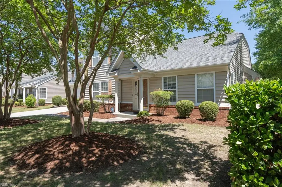 808 Monroe Court, Chesapeake, VA 23320 - #2