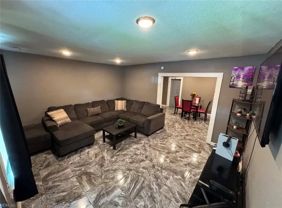 203 Blair Avenue, Newport News, VA 23607 - #2