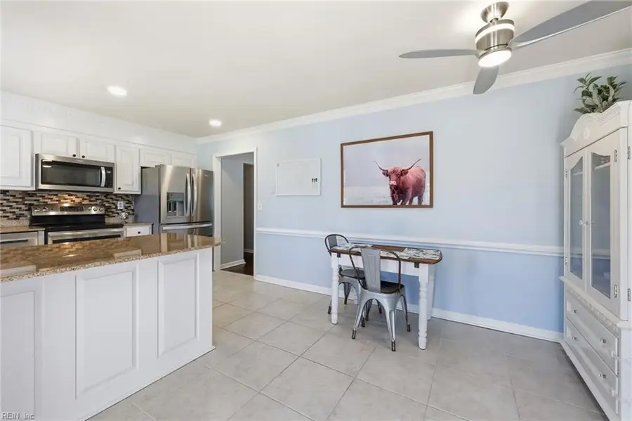 540 Aylesbury Drive, Chesapeake, VA 23322 - #2