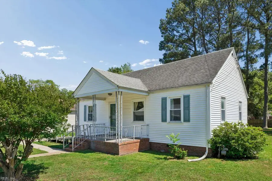 2209 Wintergreen Drive, Chesapeake, VA 23323 - #2