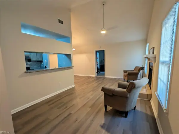 1158 Hillock Crossing, Virginia Beach, VA 23455