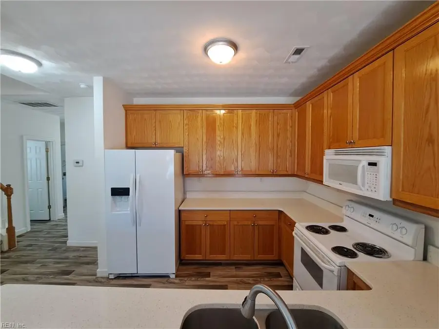 2223 Potters Road, Virginia Beach, VA 23454 - #3