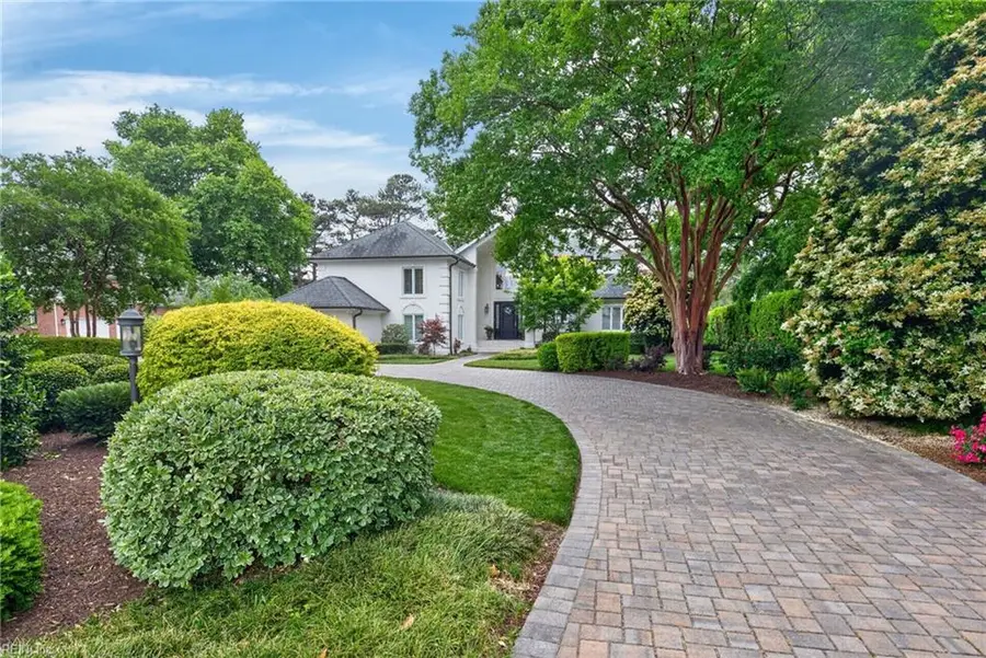 100 Holly Crescent, Virginia Beach, VA 23451 - #2