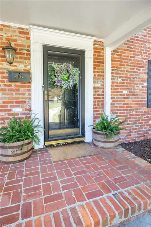 117 Dogwood Drive, Newport News, VA 23606 - #3