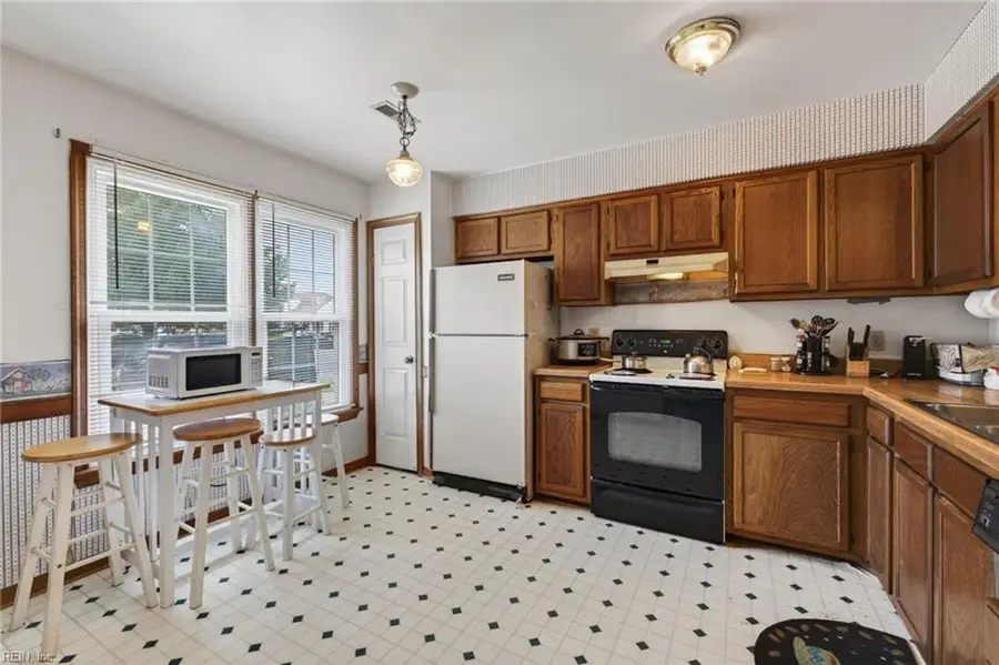 4638 Marlwood Way, Virginia Beach, VA 23462 - #3