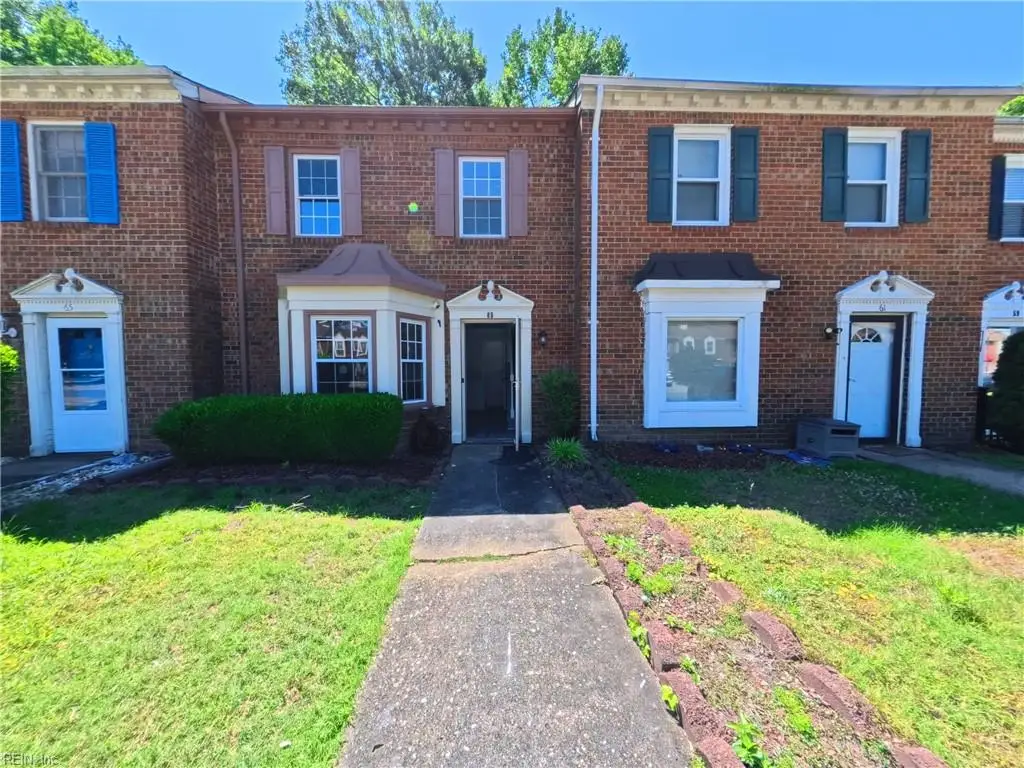 63 Colonial Way, Chesapeake, VA 23325 - #1