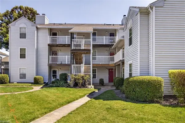 2104 Advent Court, Virginia Beach, VA 23454