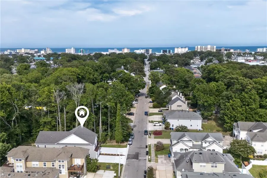 901 12th Street, Virginia Beach, VA 23451 - #2