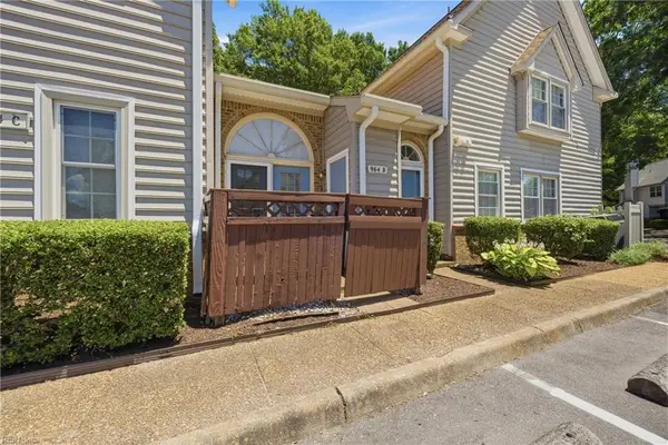 964 Saint Andrews Reach #B, Chesapeake, VA 23320