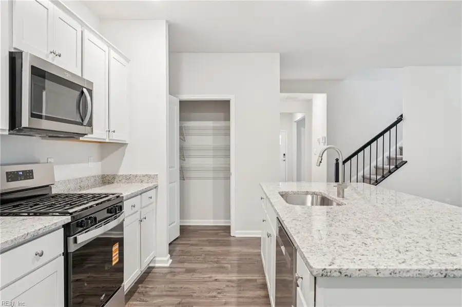 7784 Patriots Way E, Gloucester, VA 23061 - #3