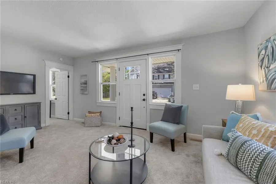8916 London Street, Norfolk, VA 23503 - #3
