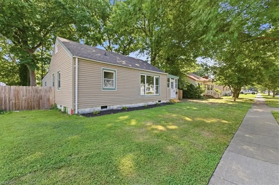 428 Biltmore Road, Norfolk, VA 23505 - #3