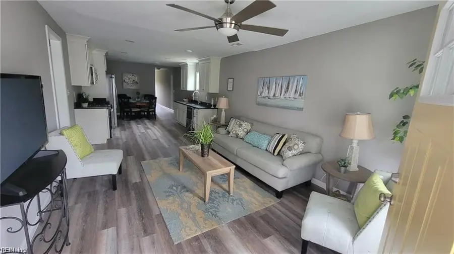 651 Vaughan Avenue, Hampton, VA 23661 - #3