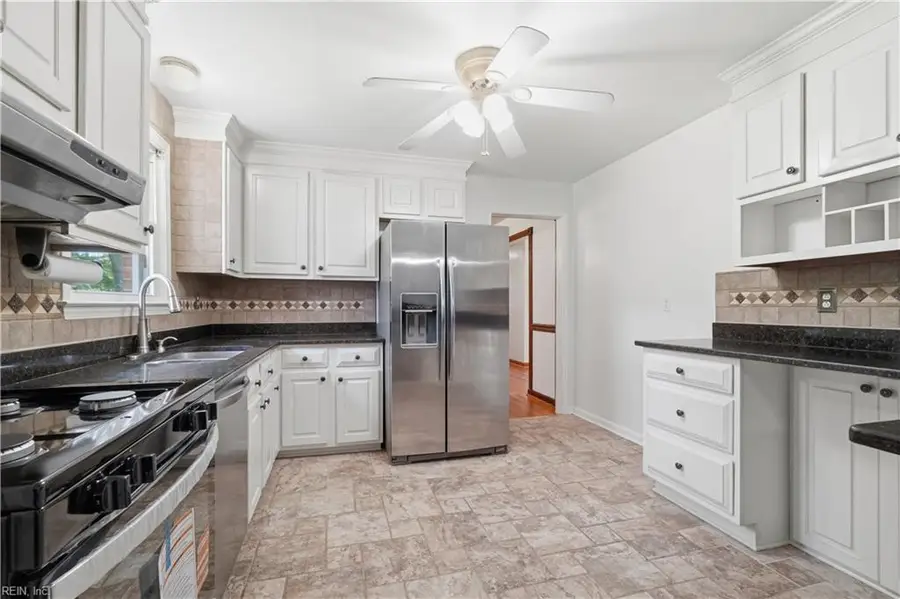 5825 Barberry Lane, Portsmouth, VA 23703 - #3