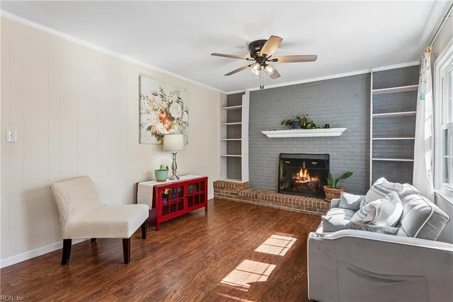 101 Azalea Drive, Yorktown, VA 23692 - #2