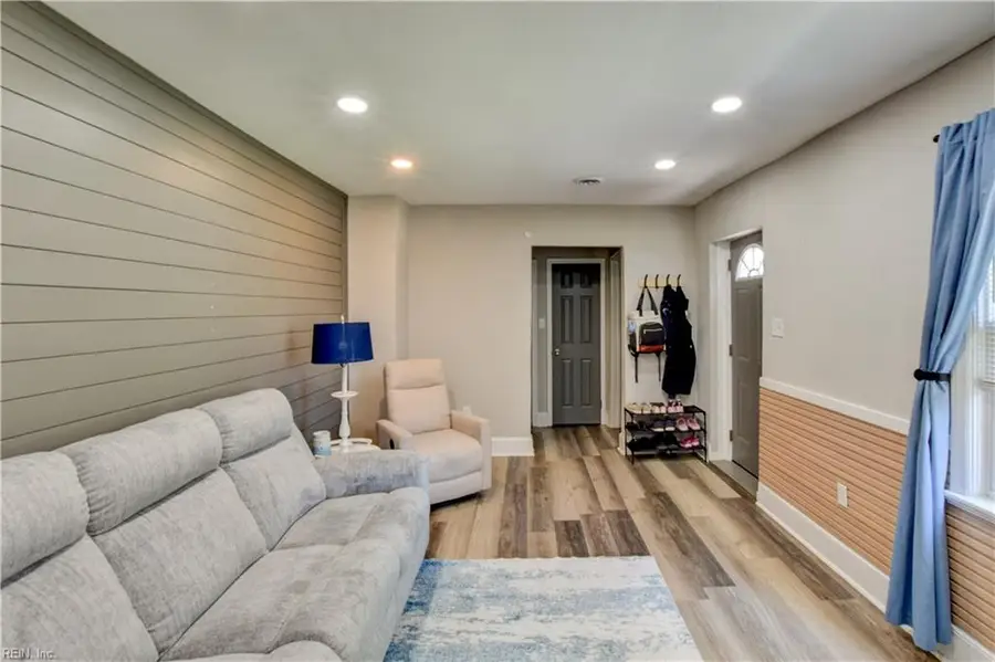 2 Clover Street, Hampton, VA 23669 - #3