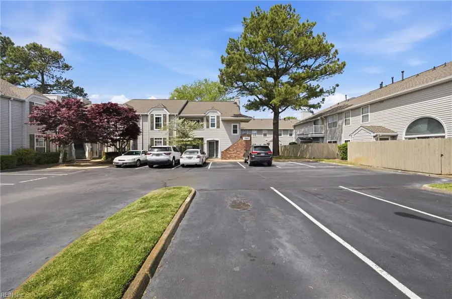 5140 Cypress Point Circle #202, Virginia Beach, VA 23455 - #2
