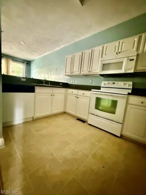 200 Maple Avenue #B, Norfolk, VA 23503 - #3