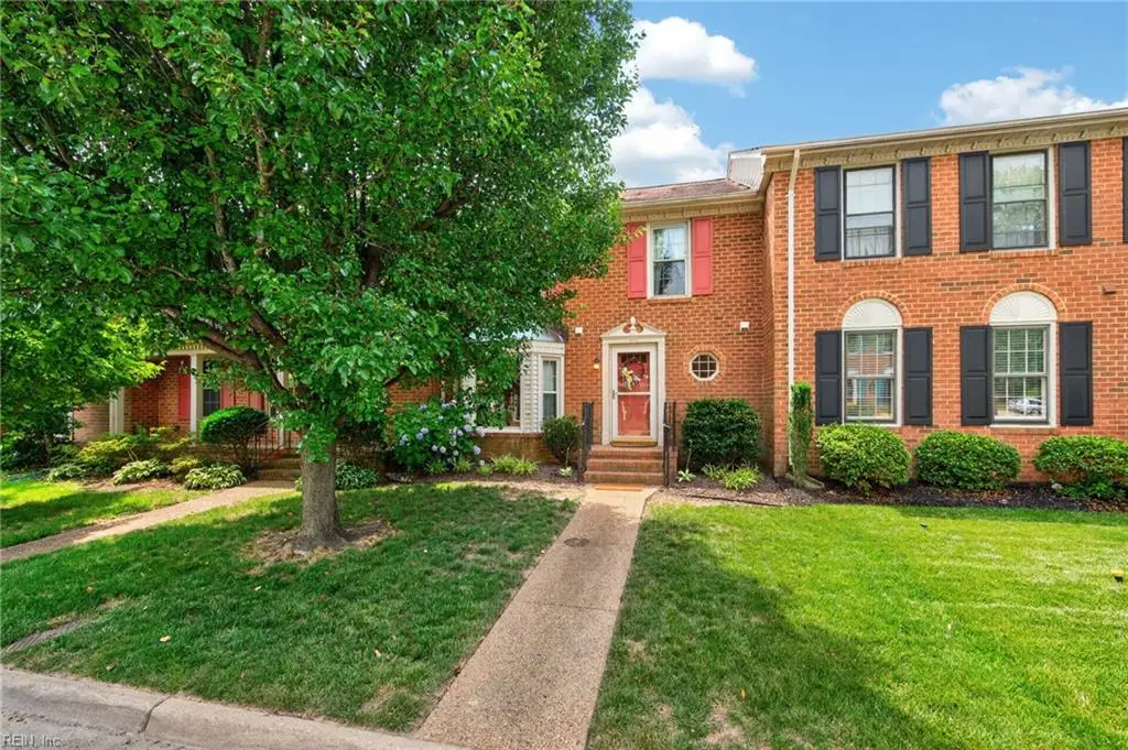 1073 Colonial Meadows Way, Virginia Beach, VA 23454 - #1