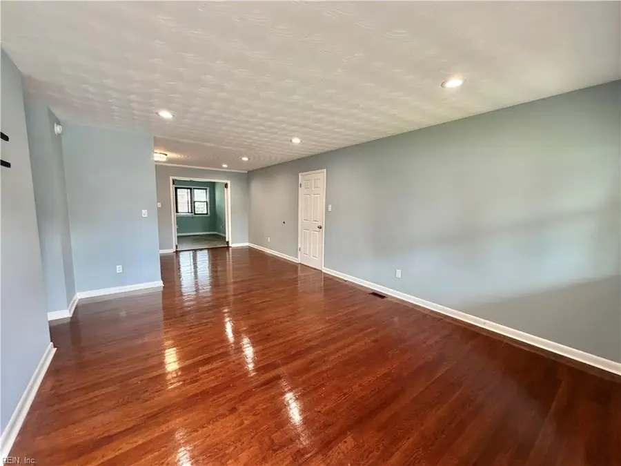 129 Pamela Drive, Hampton, VA 23666 - #3