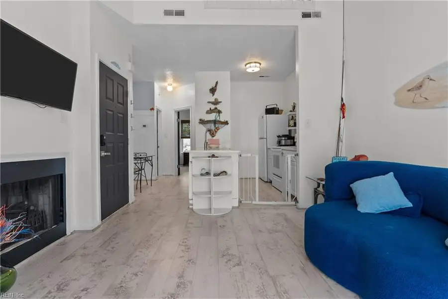 865 Little Bay Avenue #4, Norfolk, VA 23503 - #3