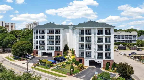 2140 Vista Circle #202, Virginia Beach, VA 23451
