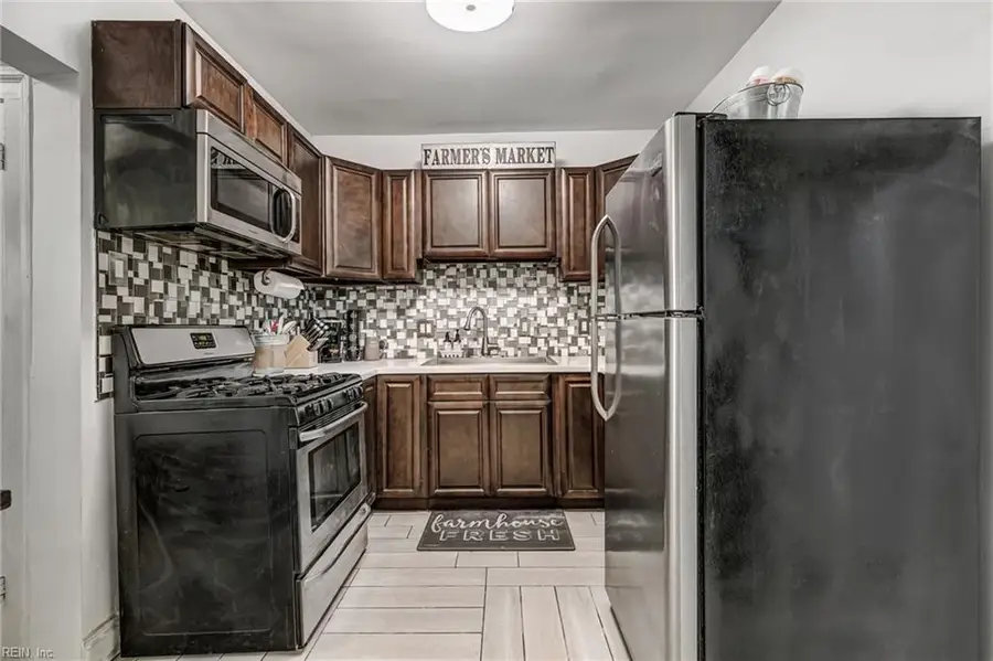 74 Hopkins Street, Newport News, VA 23601 - #3