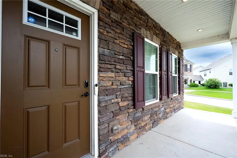 217 Farmington Place, Smithfield, VA 23430 - #2