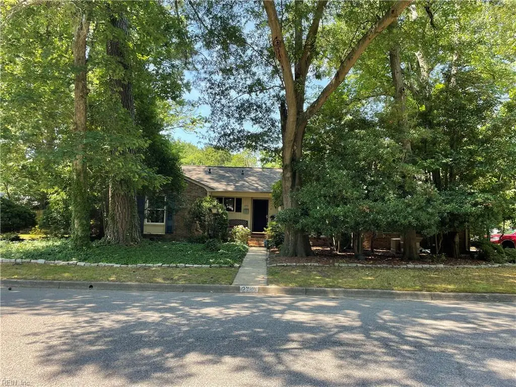 2153 Hollybriar Point, Norfolk, VA 23518 - #1
