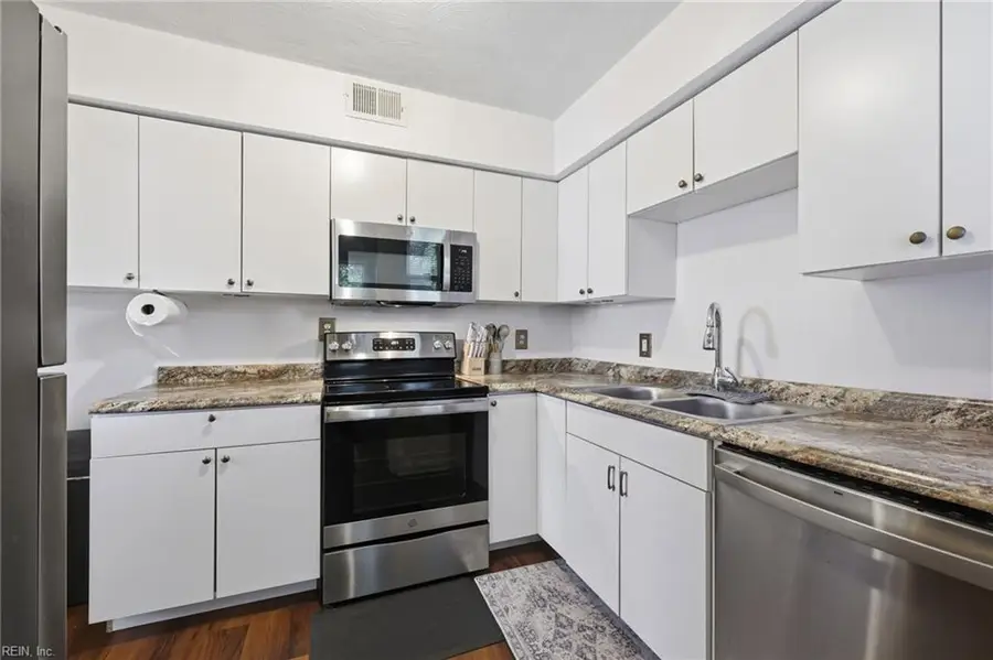 5417 Douglas Street, Norfolk, VA 23509 - #3
